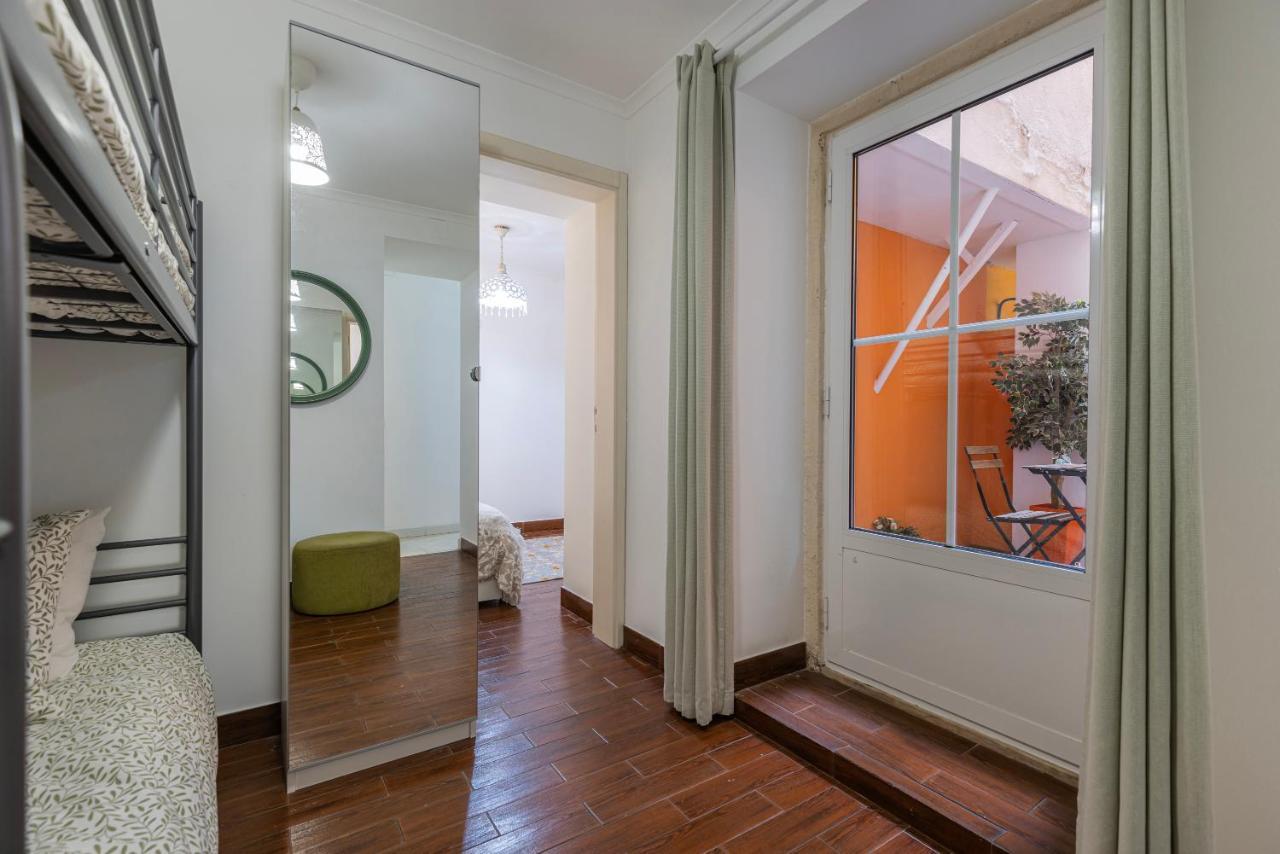Lovely Patio Getaway In Lisbon Apartment Екстериор снимка